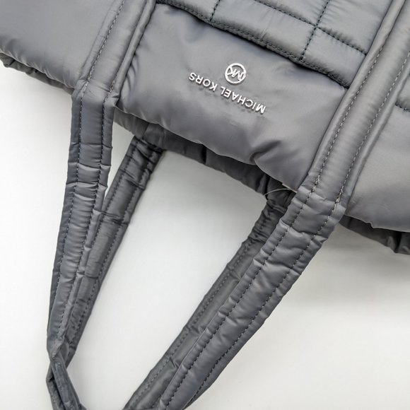 MICHAEL KORS Stirling quilted recycled nylon puffy LARGE travel tote -GRAY - Picture 9 of 15